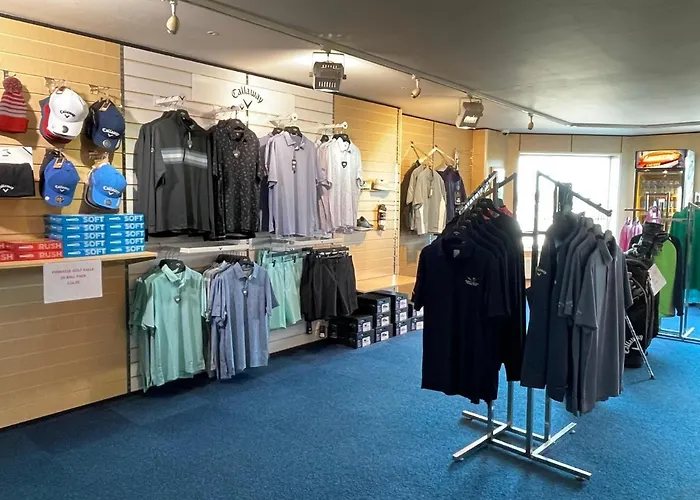 Cosy Room With Golf & The Beach On Your Doorstep!